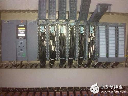 可編程邏輯與觸控感測 電子技術論壇引領創(chuàng)新潮流